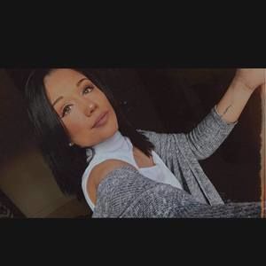 Meet your Posher, Katlynn